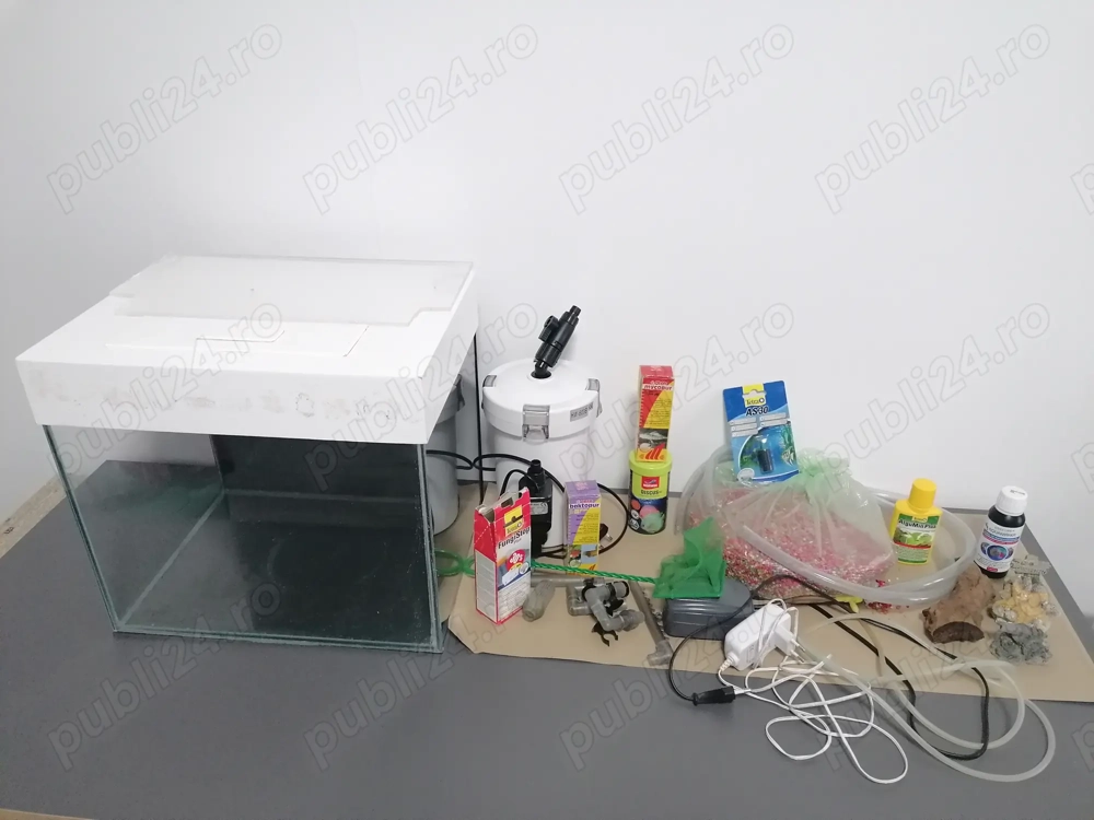 Acvariu 30 litri cu accesorii