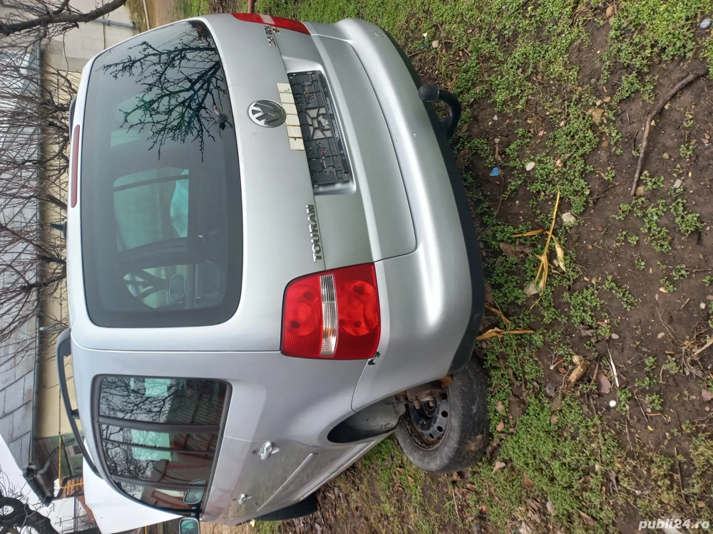 Dezmembrez vw touran