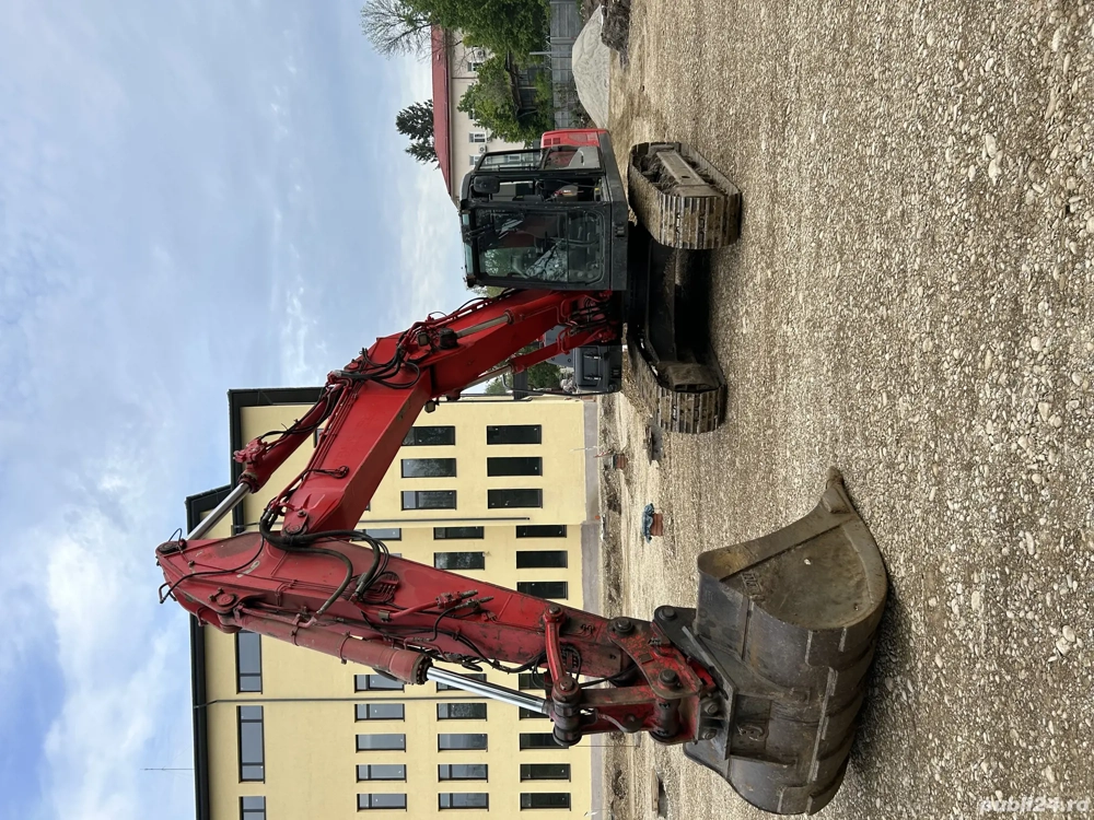 Excavator Volvo 235CNL