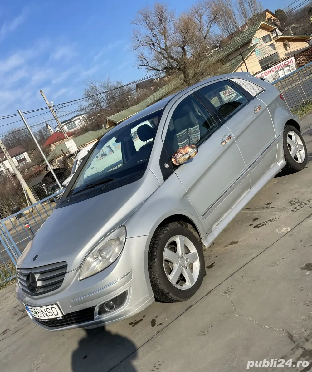 Mercedes B W245
