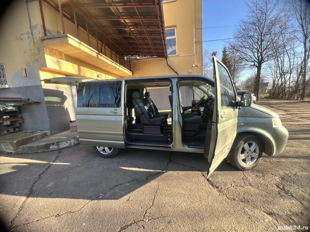 Volkswagen Multivan vopsea originala