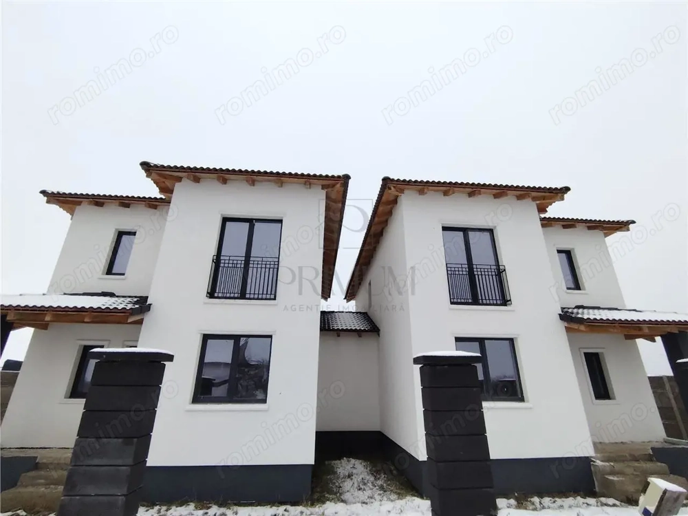 Duplex despartit prin camera tehnica - langa asfalt - compartimentare excelenta - dormitor la parter