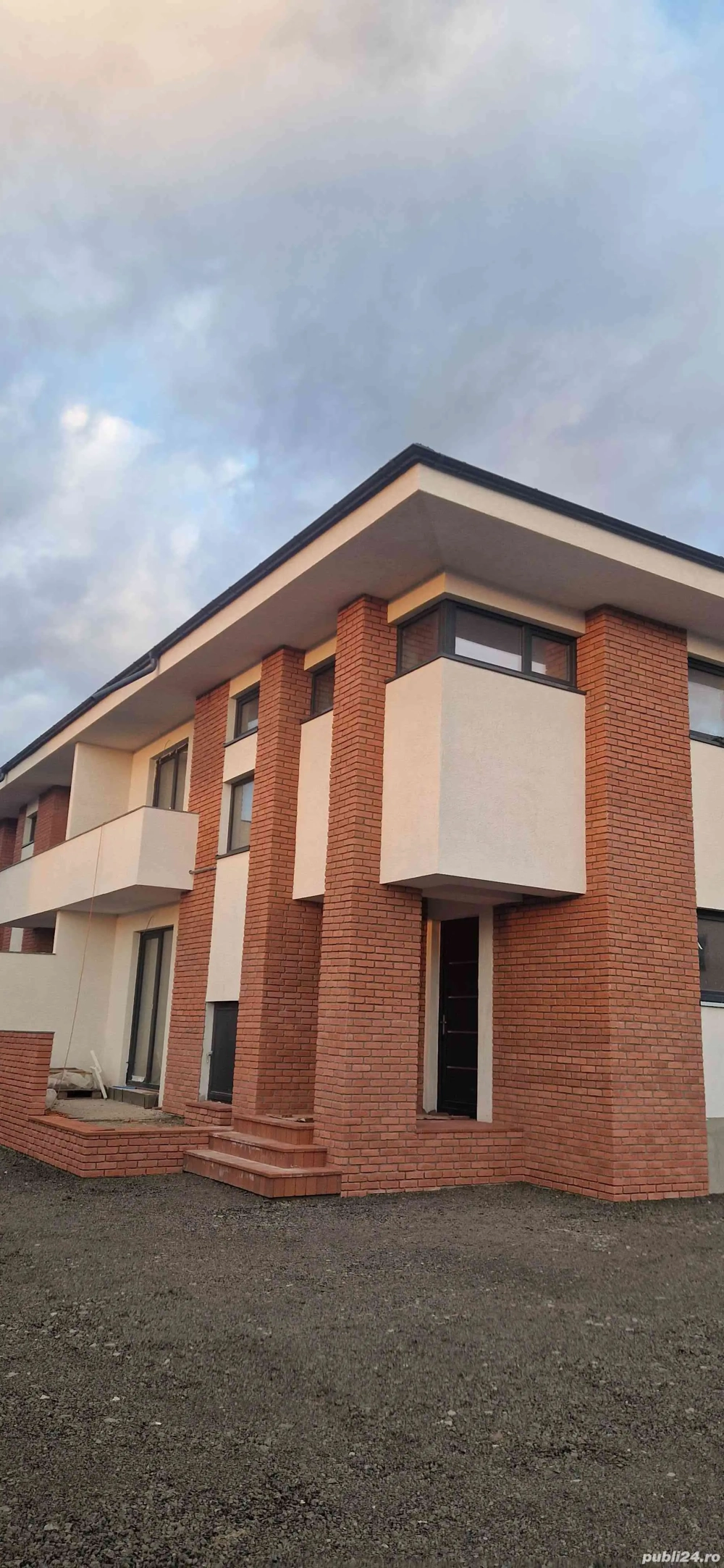 Vilă P+E+M - Comision 0%