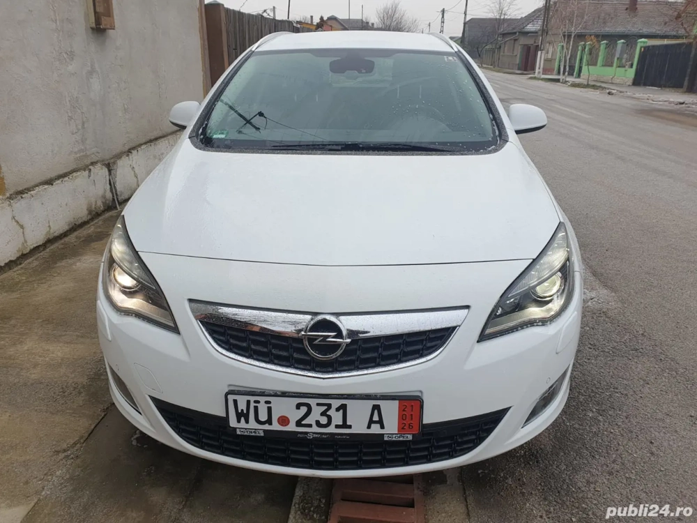 Opel Astra Sports Tourer 1.4 Benzin, Manual