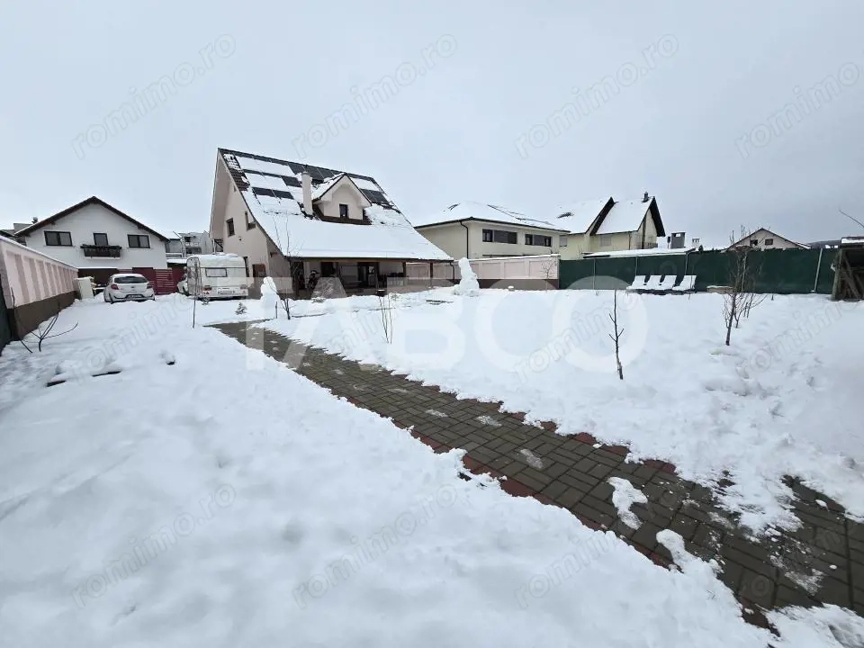 Casa individuala de vanzare teren 852 mp 5 camere 2 bai Selimbar Sibiu