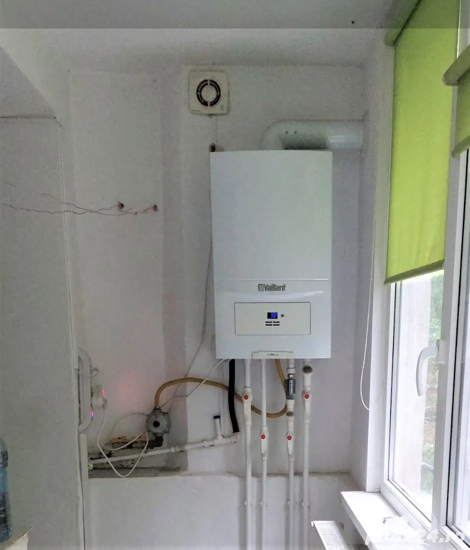 Persoană fizică, vând apartament 2 camere semidecomandat, Mazepa 2