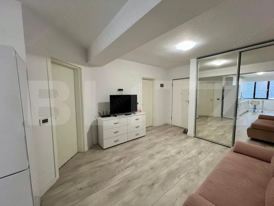Apartament 2 camere semidecomandat, 54 mp, centrala zona Liceului de Chimie