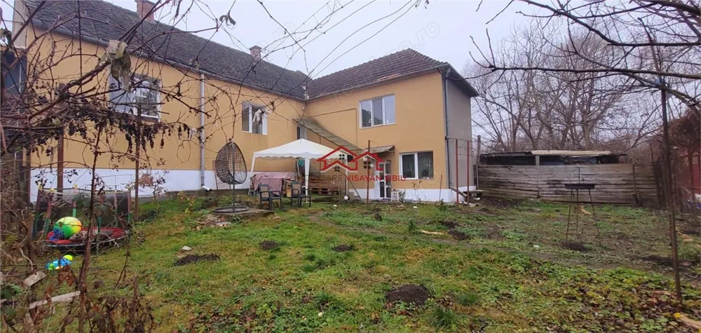 apartament spatios la casa cu gradina,Cisnadie,comision 0