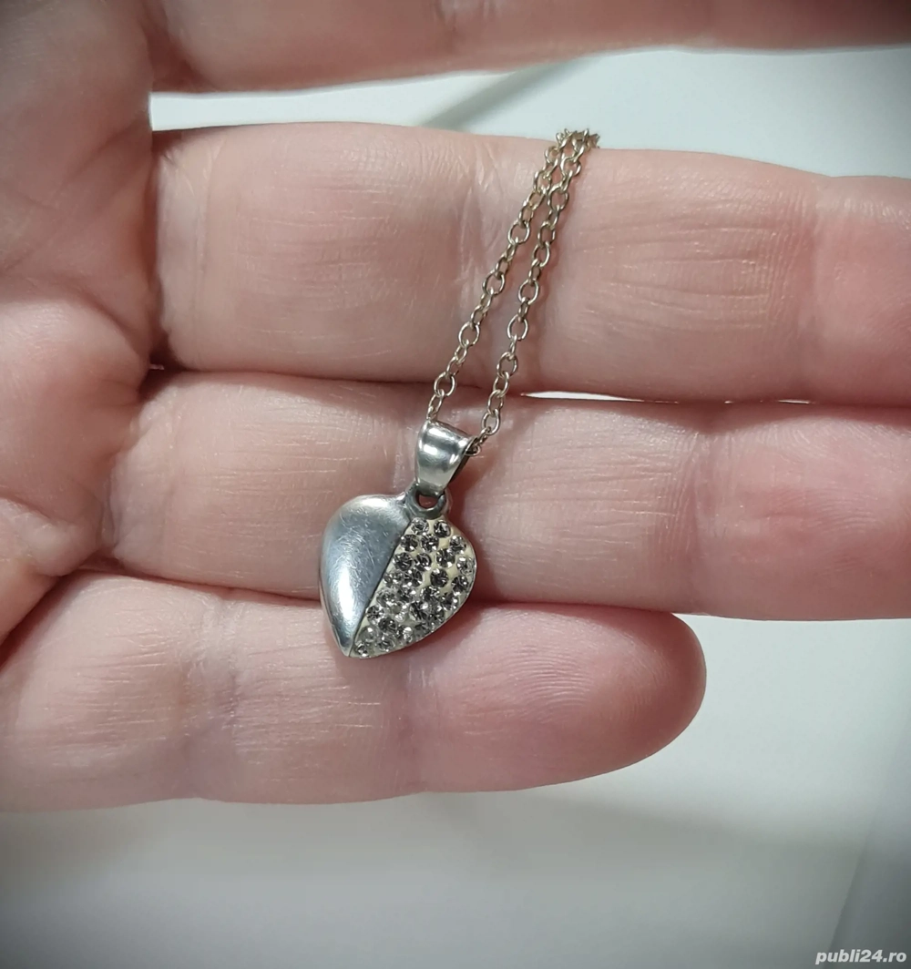 Lantisor cu medalion inima (ambele din argint)