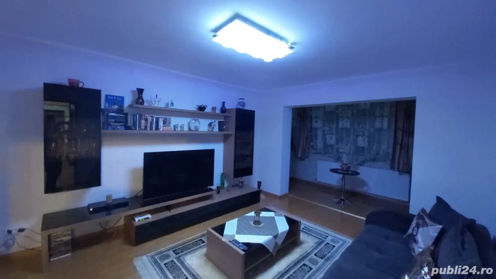 Apartament 4 camere   Zona UltraCentrala   Etaj 1  