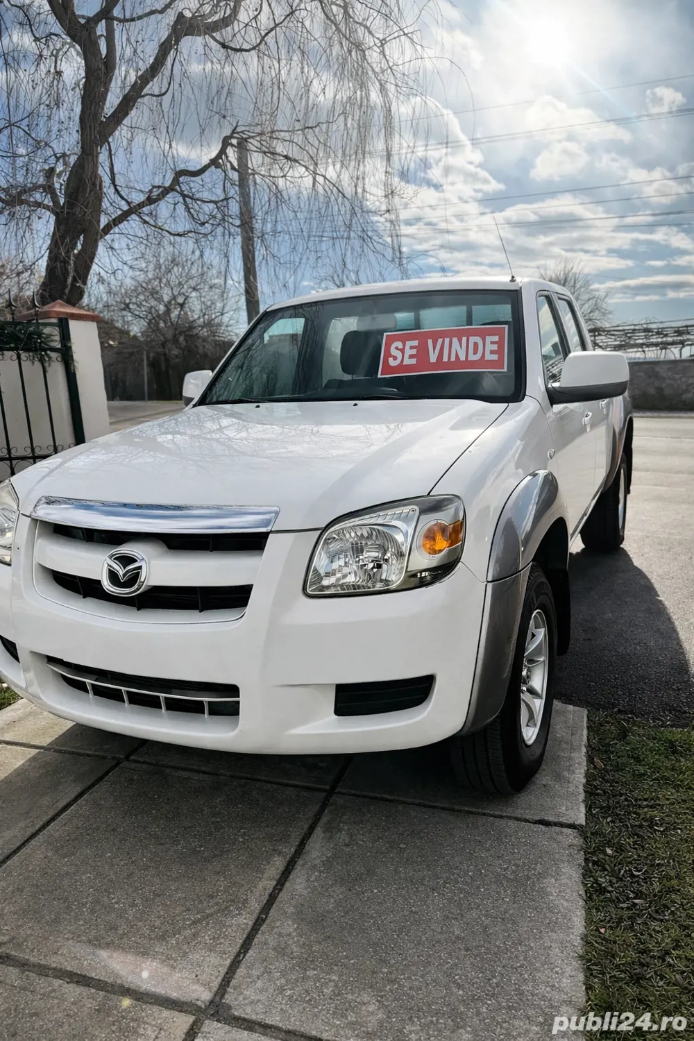  Vând Mazda BT-50