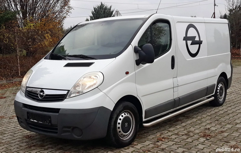 Opel Vivaro 2014 Lunga A C