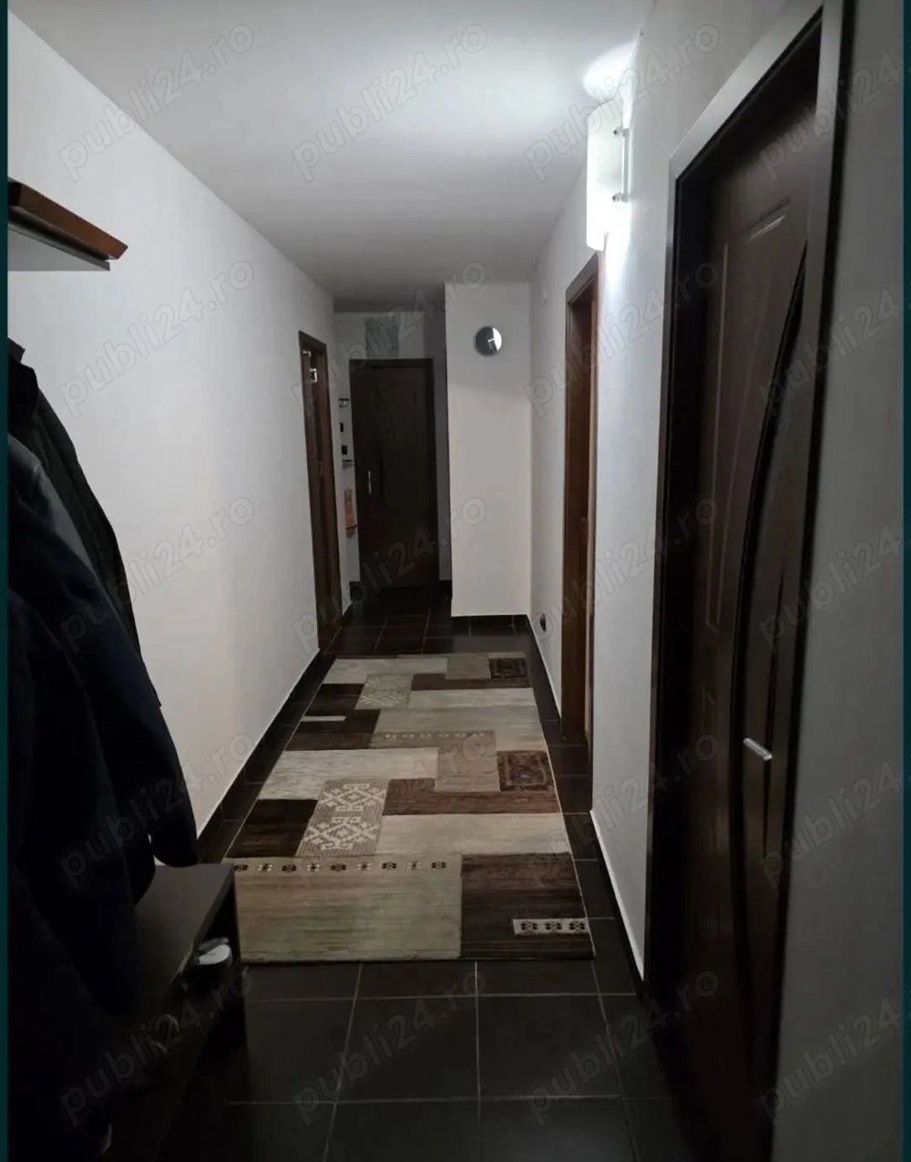 Apartament cu 3 camere,  Zona Piața Mare 