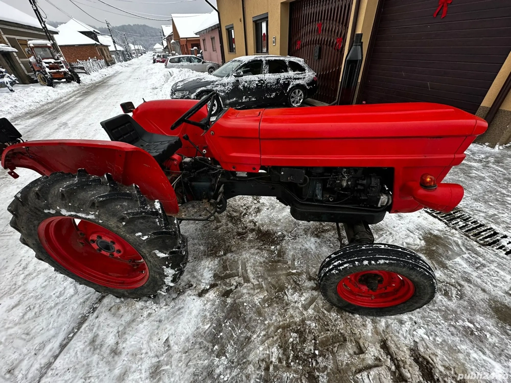Tractor Fiat 300