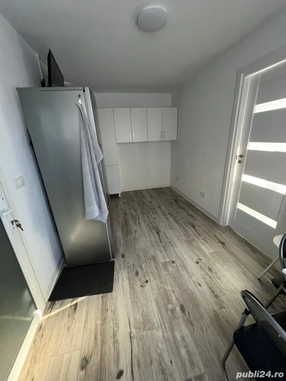 Șagului-Turist  - Shopping City-LUX-la PRIMA închiriere,280 E