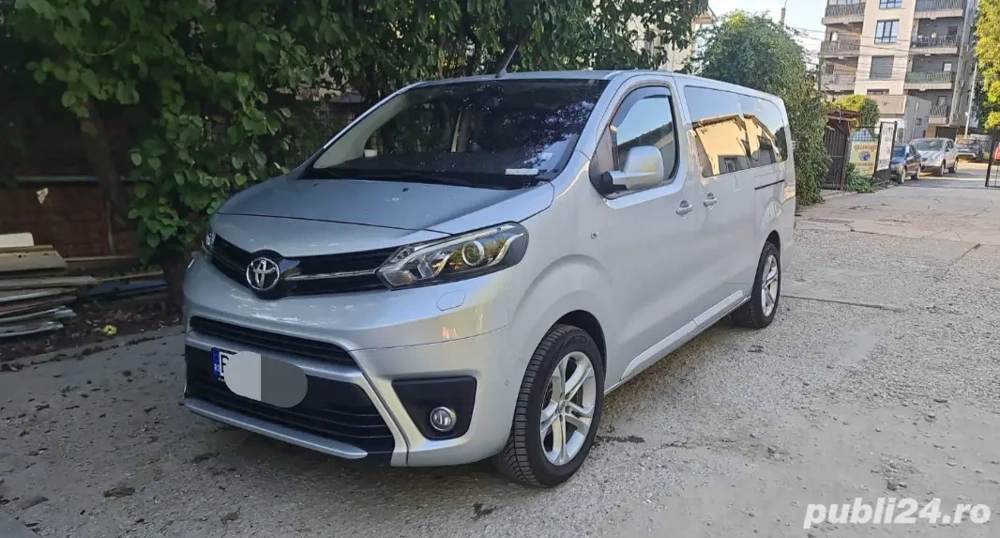 Toyota 4x4 Proace lunga 9 locuri