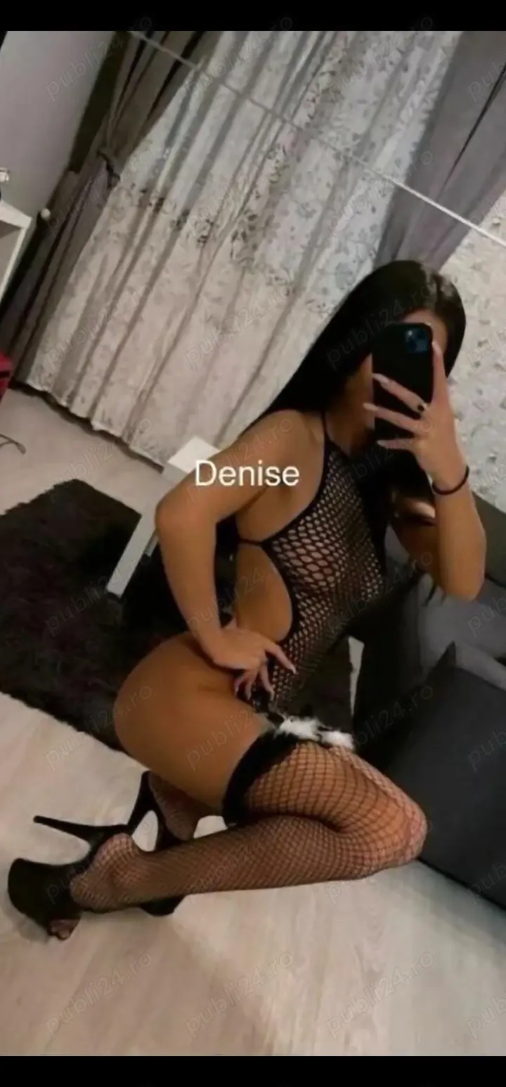 Buna mă numesc Denisa 