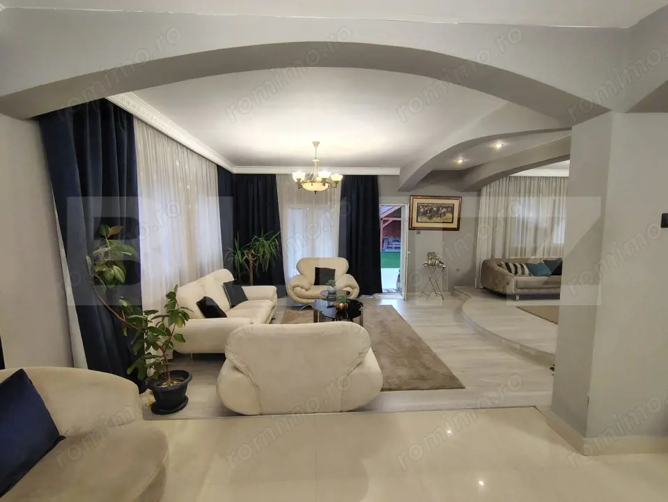 Casa individuală 330 mp utili, teren 520 mp, Andrei Mureșanu