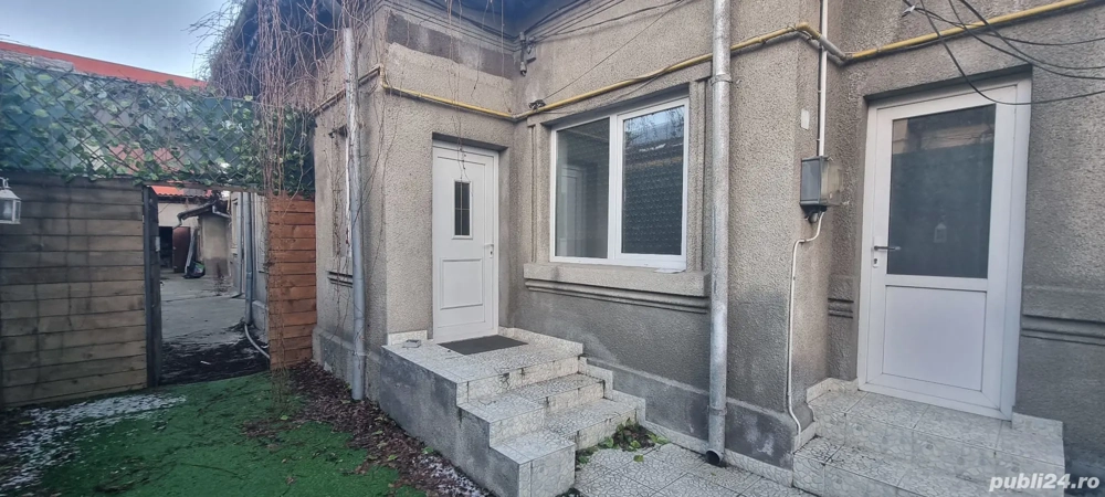 Vand casa situata in Pitesti, zona centrala