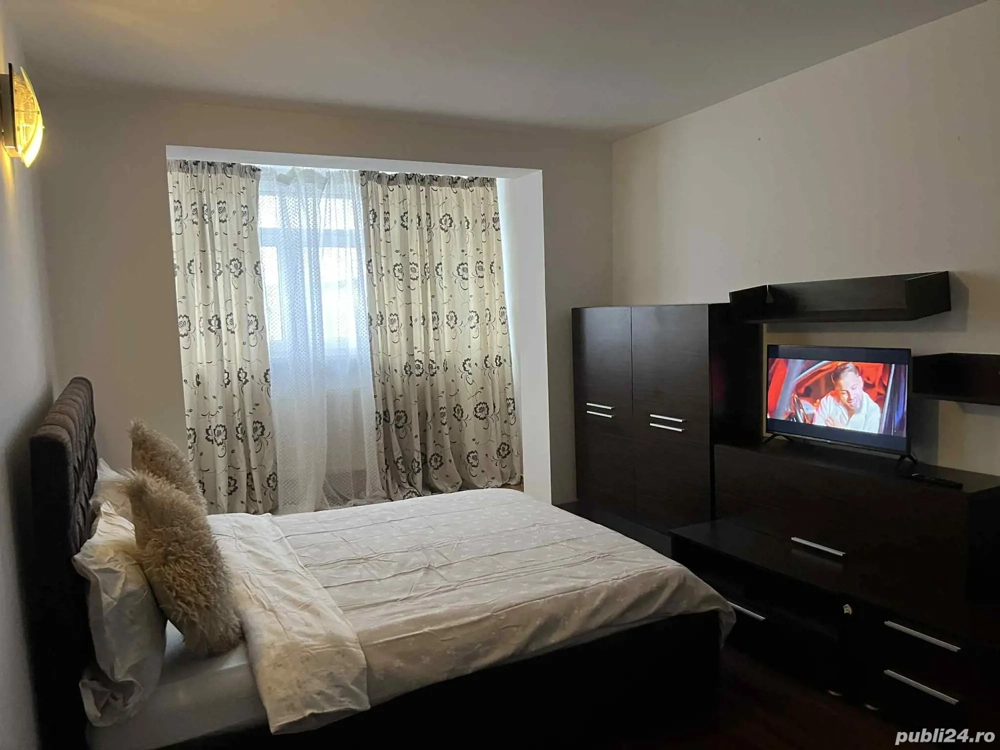 Inchiriez apartament regim hotelier 2 camere decomandate Mall Shopping City 