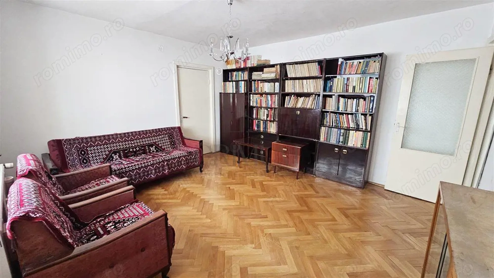 SOARELUI - 3 CAM - DECOMANDAT - BAIE RENOVATA - ETAJ 2 - BLOC IZOLAT - ZONA LINISTITA