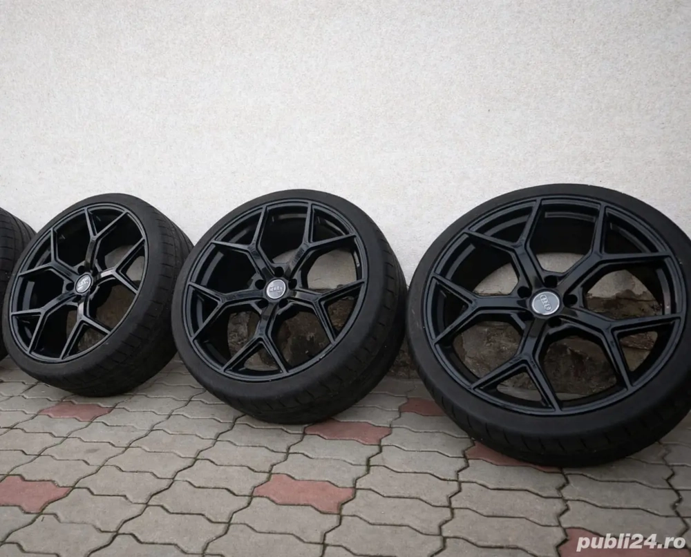 Vând set complet cauciucuri și jante originale Audi RS6 Performance