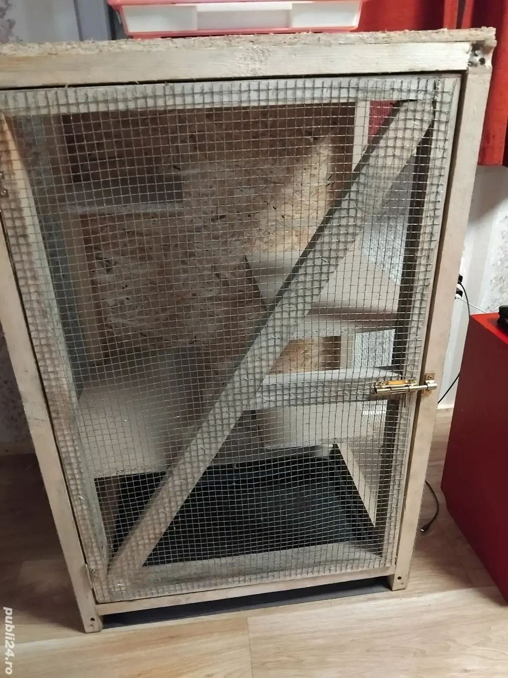 Colivie cusca animale păsări 