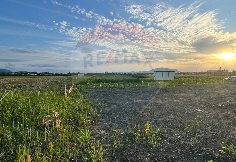 Teren intrare Sanpetru 668mp, str Tudor Arghezi-zona cartier Subcetate
