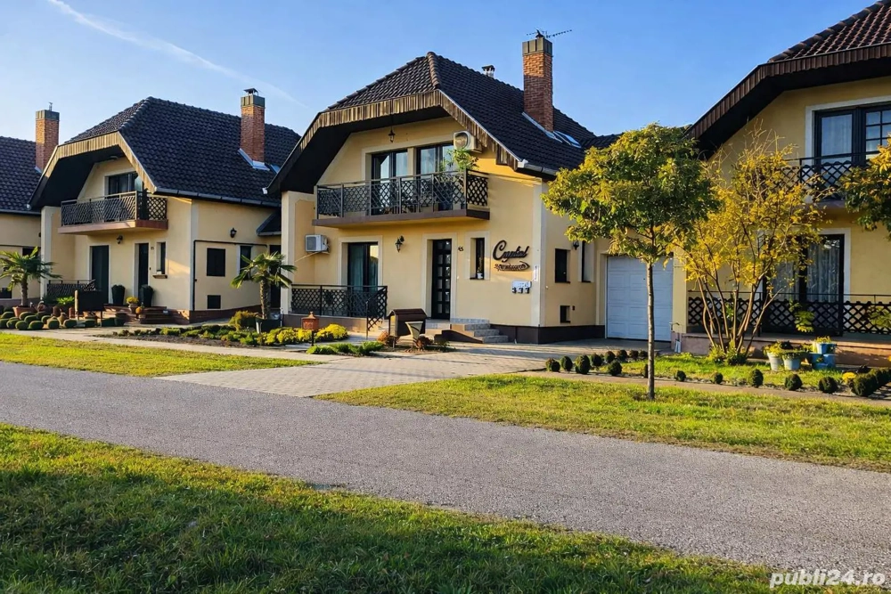 Casă de vânzare 3 apartamente separate - Ungaria-Morahalom