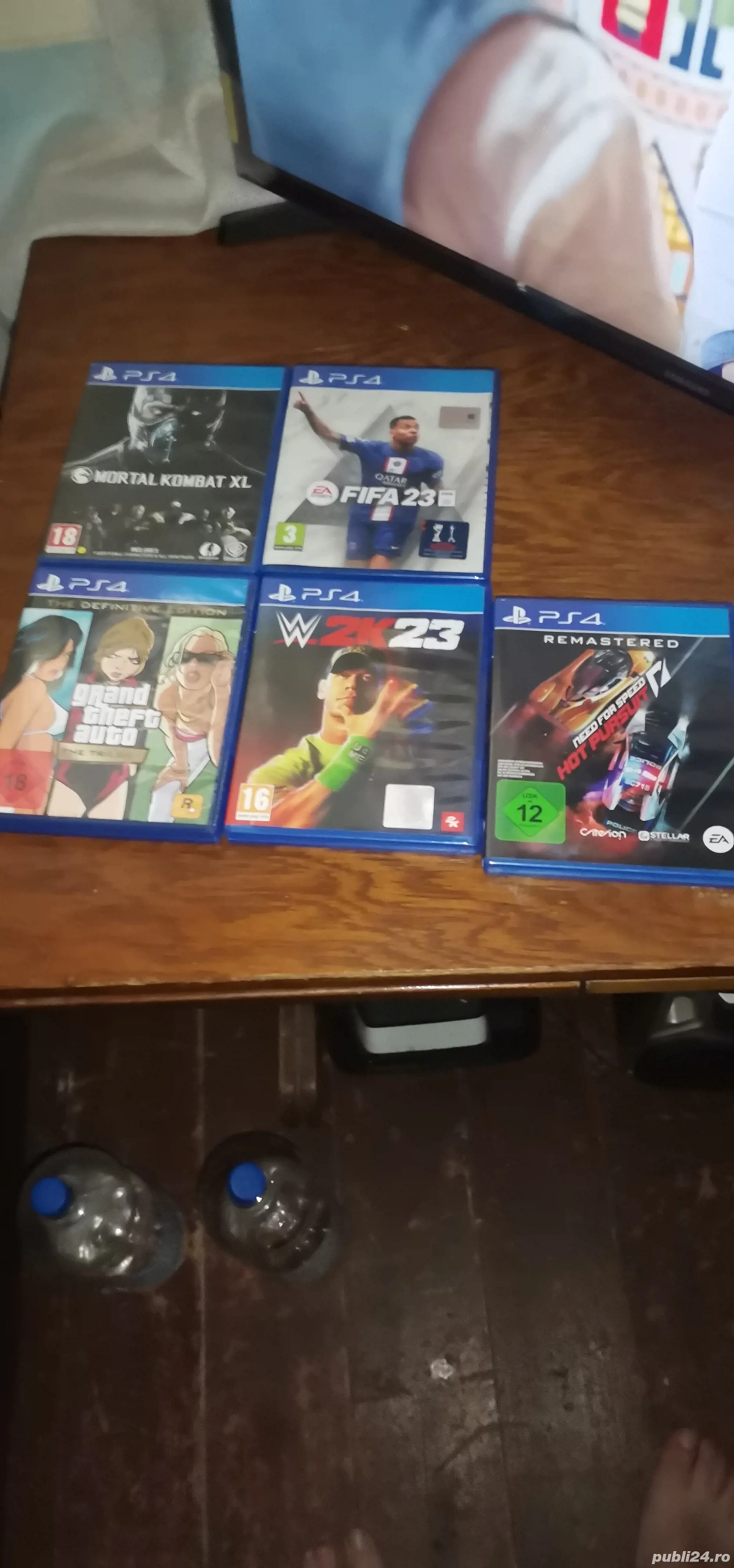 PS4 +5 Manete + 5 Jocuri