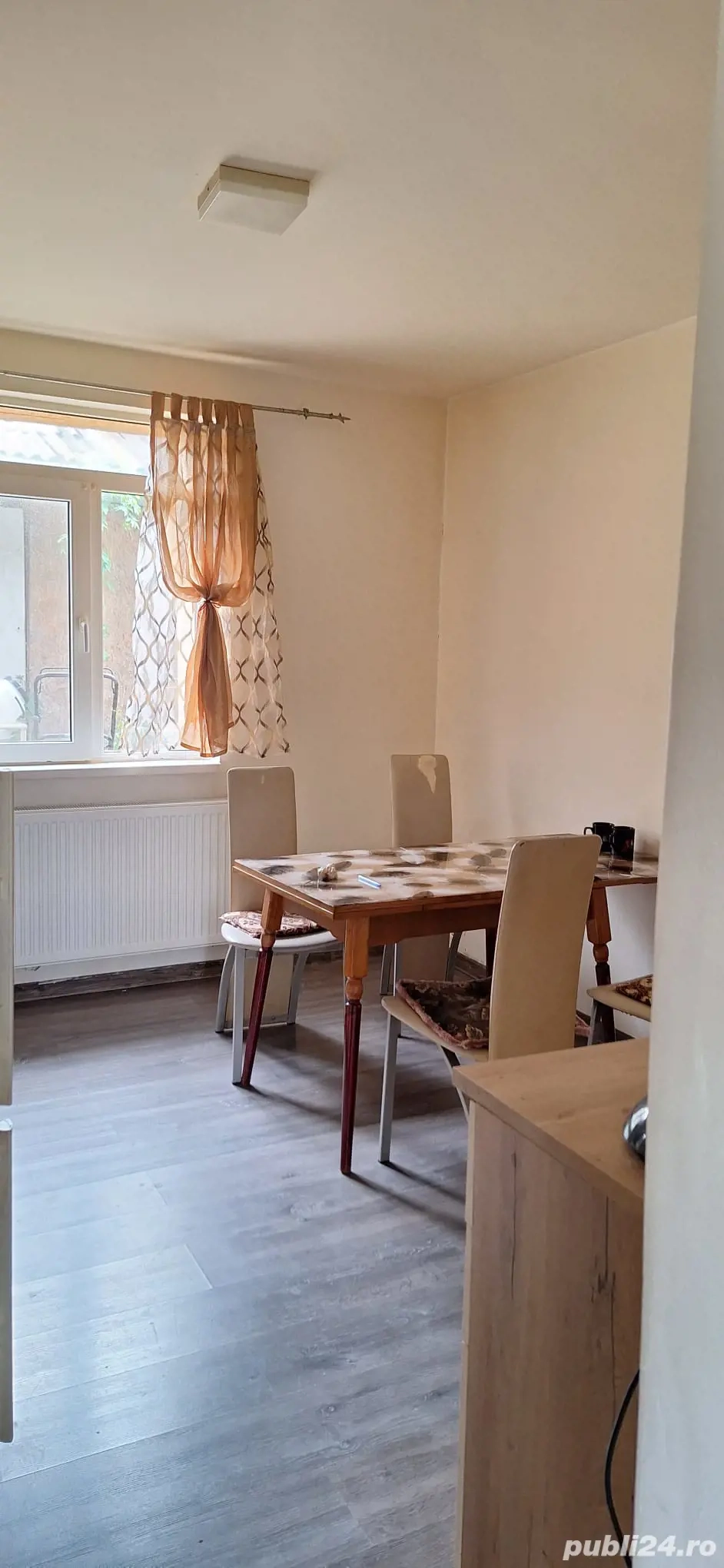 Vând casa în oraș Buziaș 