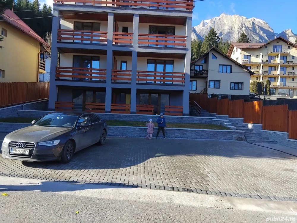 Inchiriez apartament de lux in Busteni