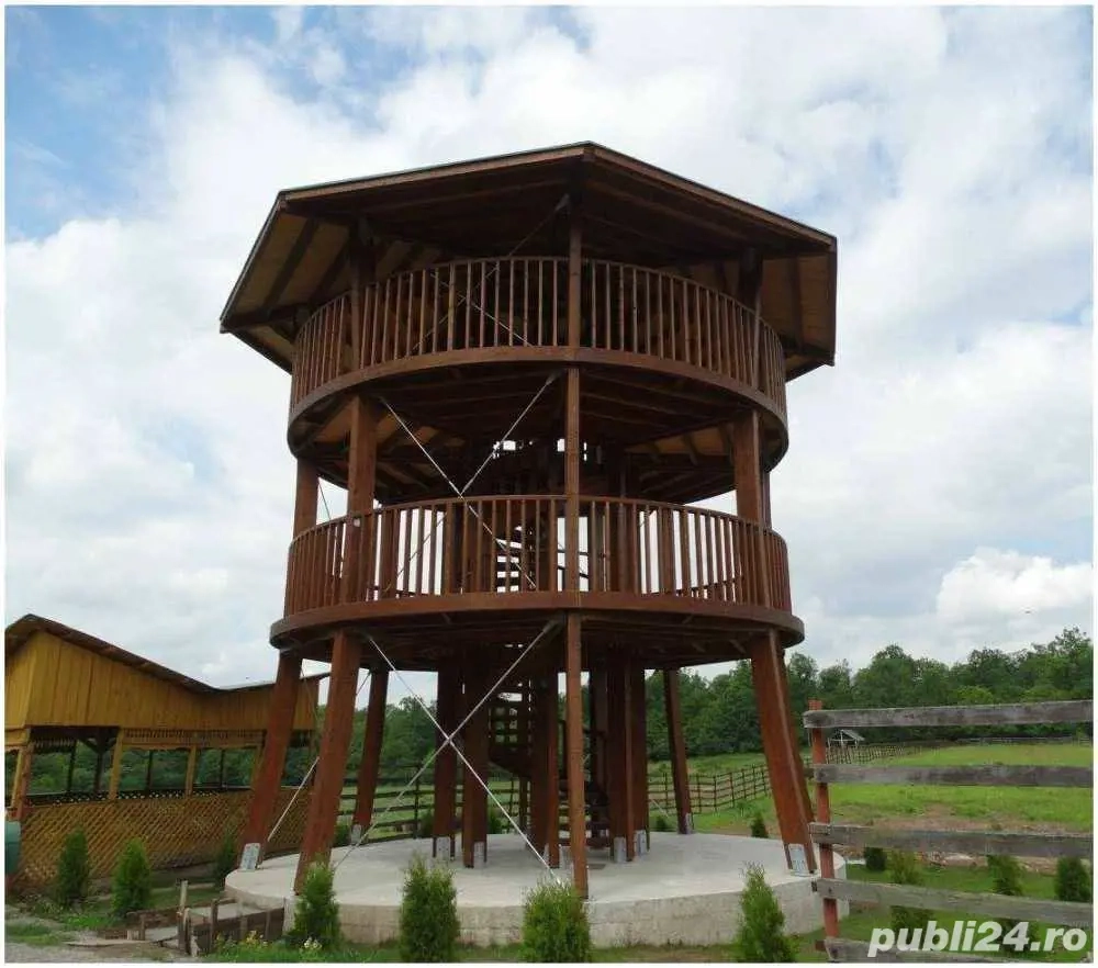 De vanzare teren cu casa inceputa 