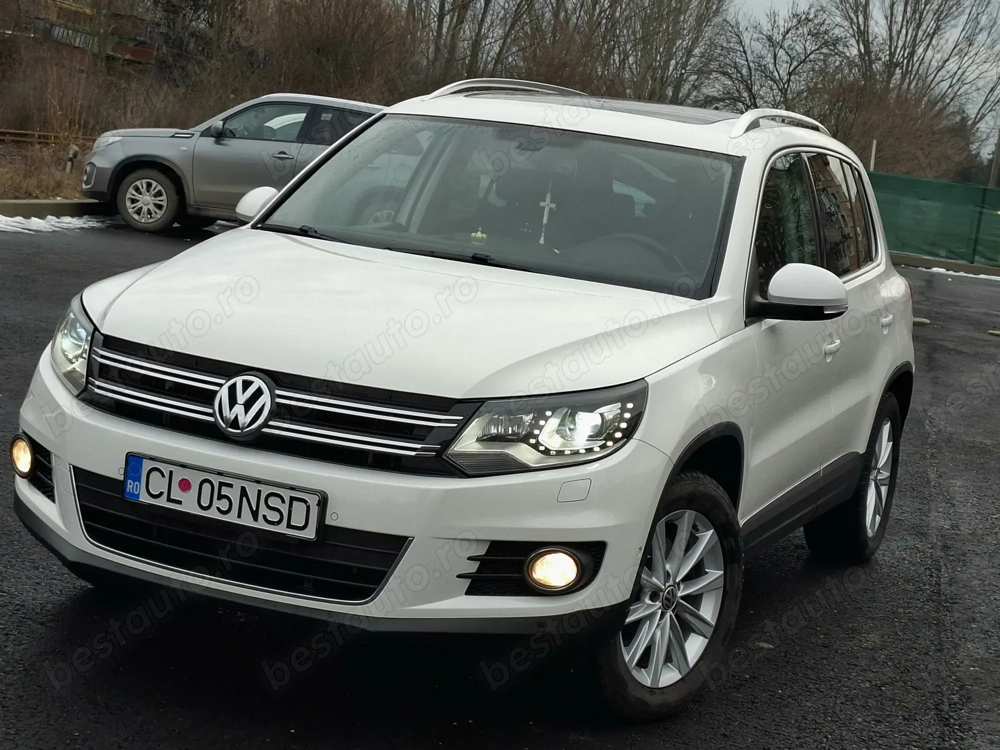 Volkswagen Tiguan (2.0 TDI) *** BlueMotion *** 11.500E 