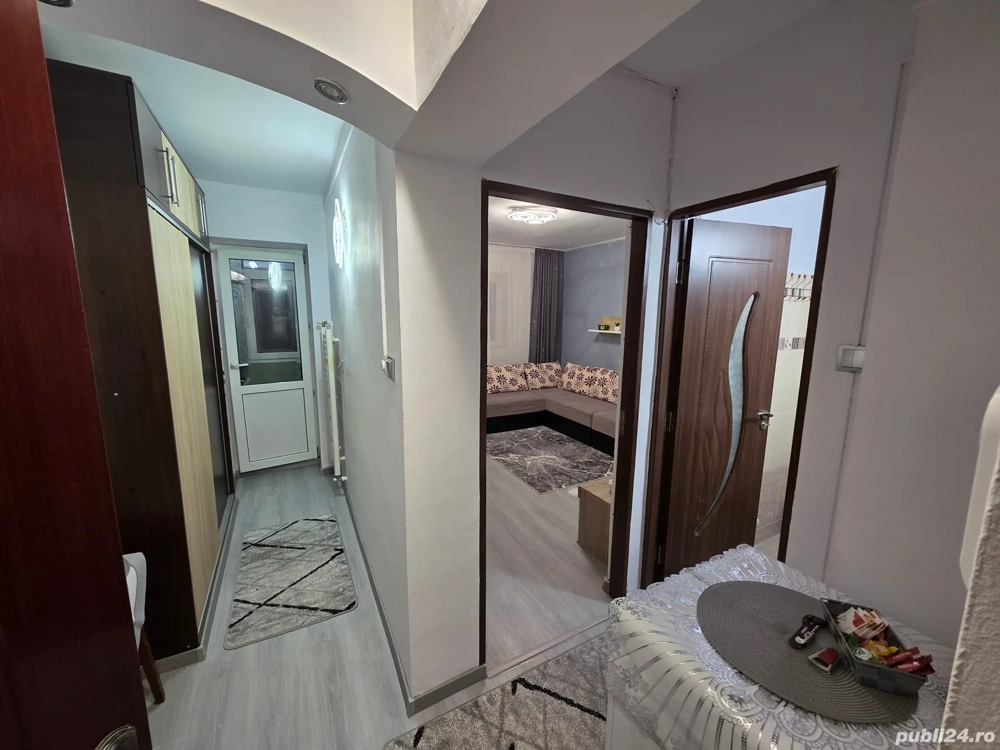 Inchiriez Garsoniera