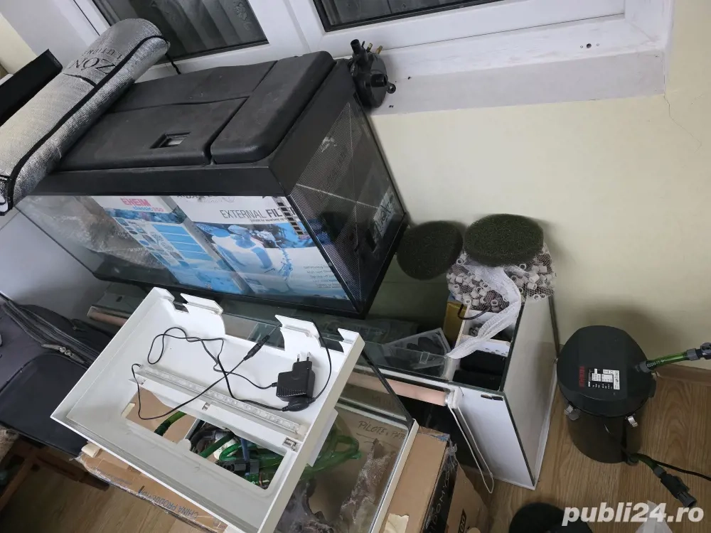 Acvarii si accesorii acvaristica