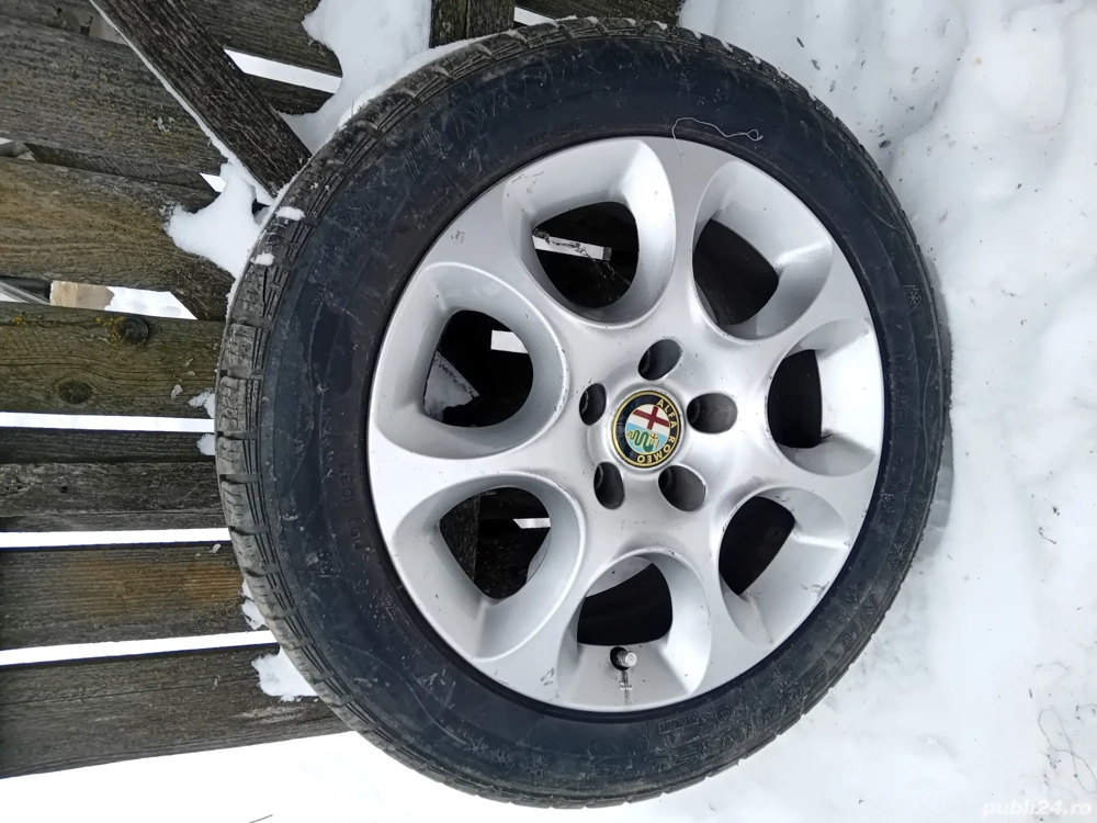 Genti de masina Alfa Romeo