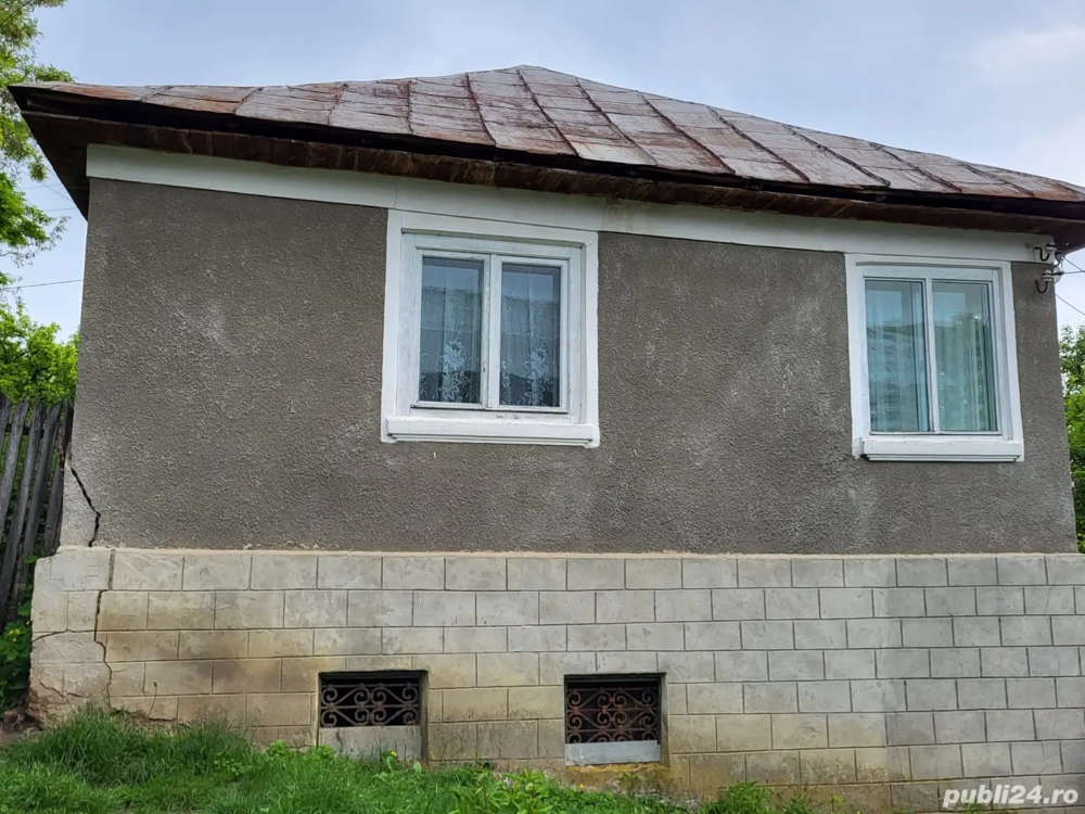 Casa și teren 2500mp