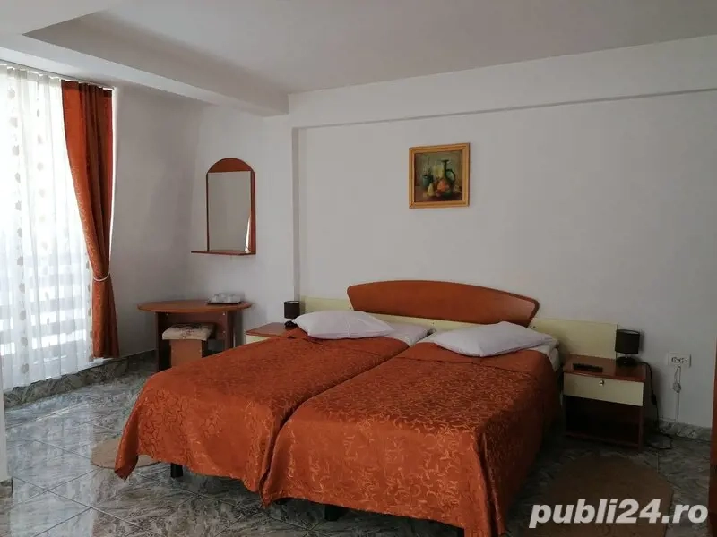 Busteni-17 camere-ideal pensiune, azil etc
