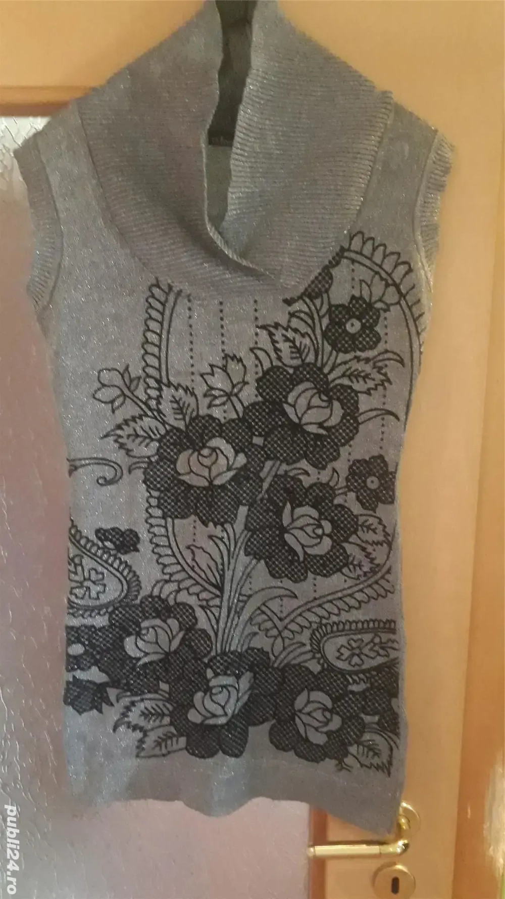 Vand rochițe tricotate superbe, diferite modele!