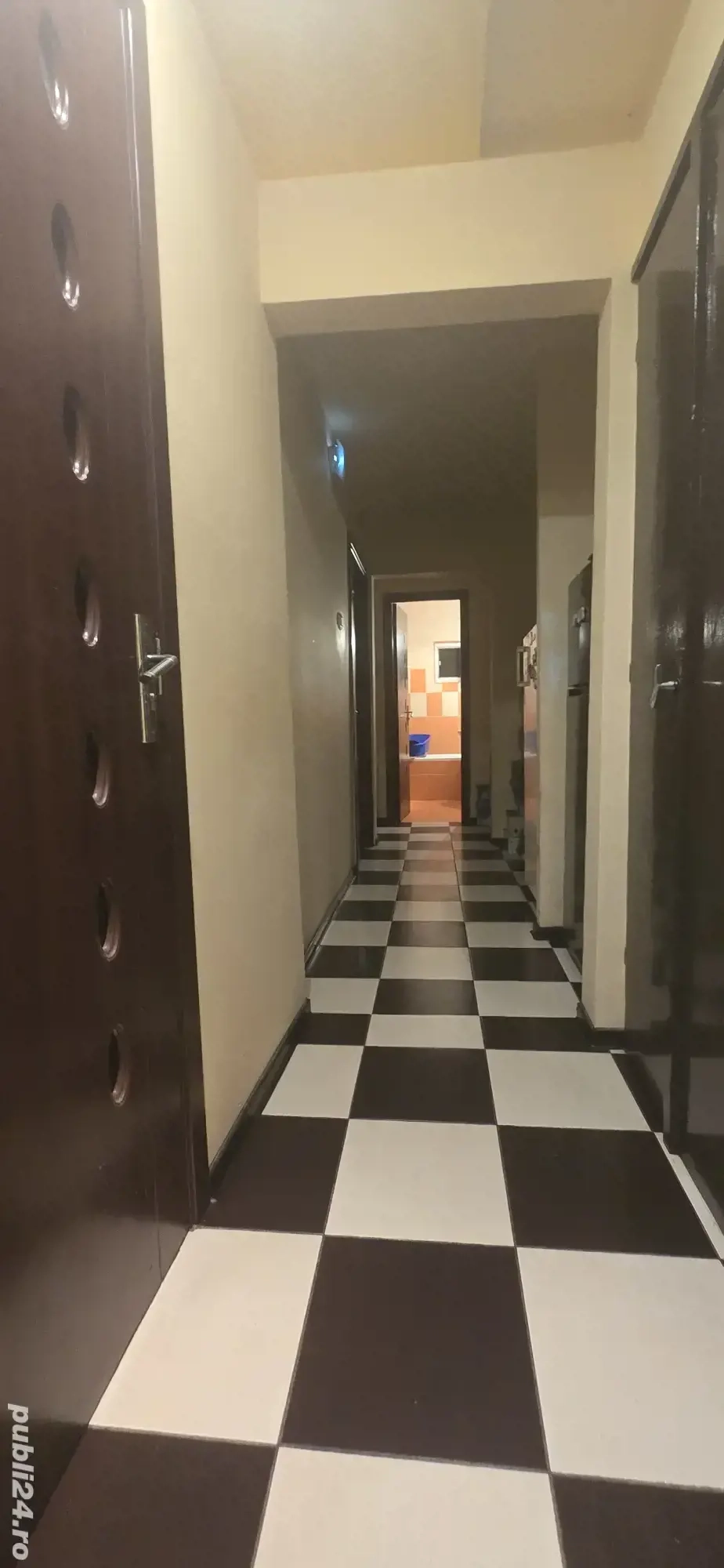 Inchiriez apartament 3 camere ,Lipovei 