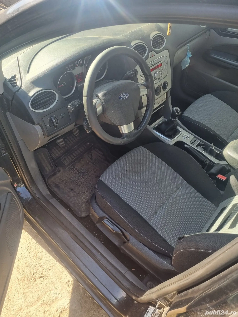 Dezmembrez ford focus 2 1,6 tdci an 2009