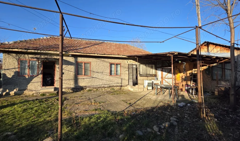 Casă cu teren 491 mp în Vălenii de Munte