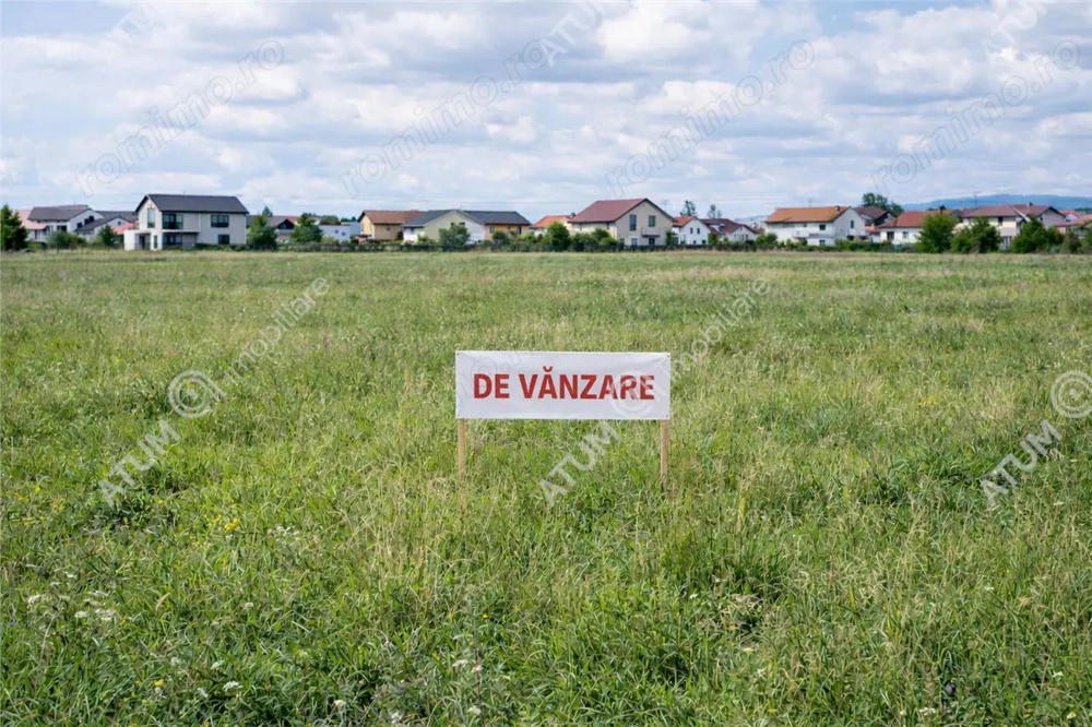 Teren extravilan cu suprafata de 2004 mp situat in Rasinari din Sibiu