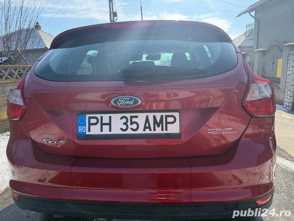  vând Ford Focus Titanium 3