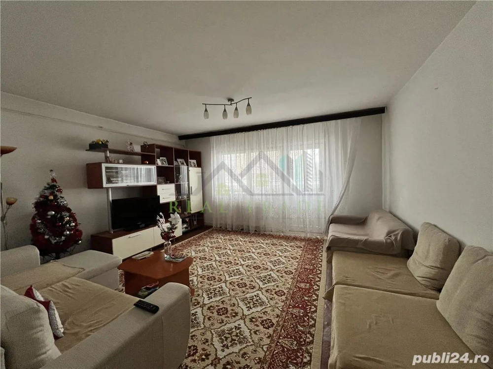 Apartament 3 camere structura mare Astra- Carpatilor