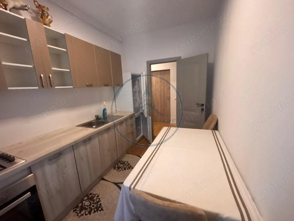 Apartament de inchiriat 2 camere decomandat