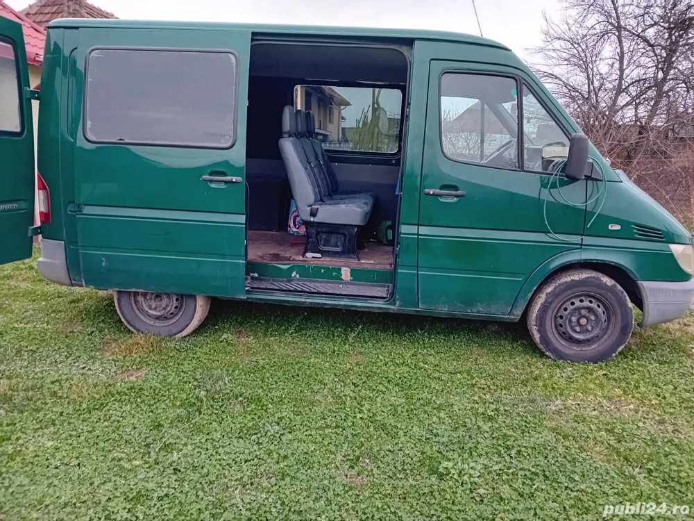 Vând microbus Mercedes