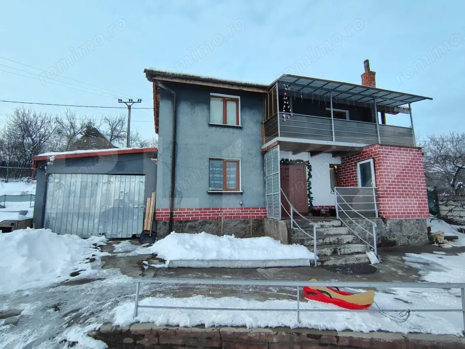 Casă individuală 4 camere, 96 mp utili, teren 992 mp, Răscruci