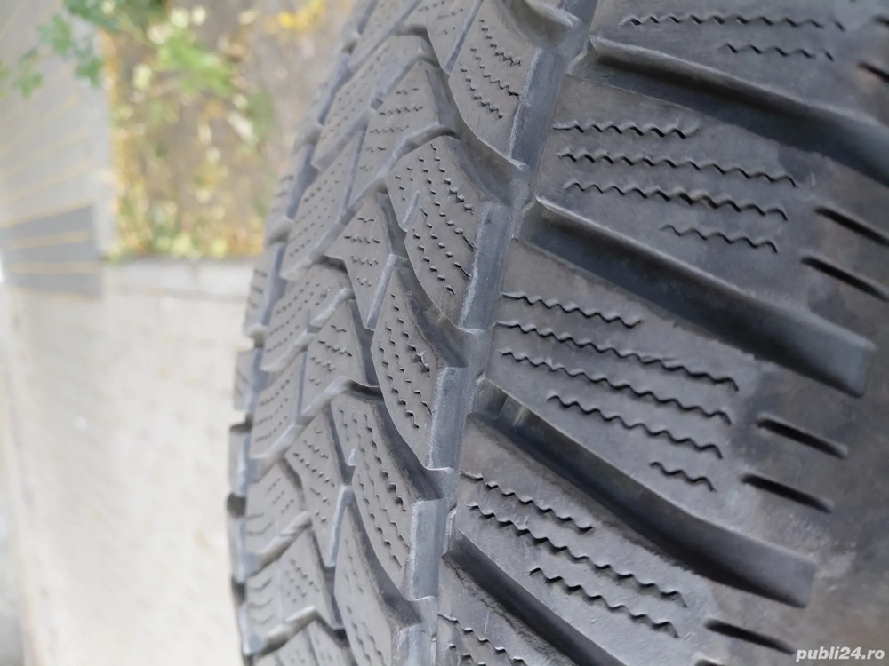 anvelope 215 65 r16